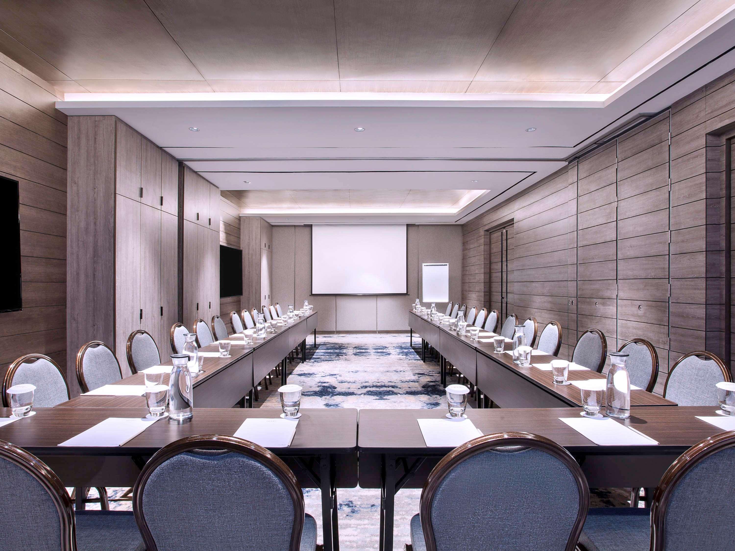 Mercure Tangerang Bsd City Екстериор снимка